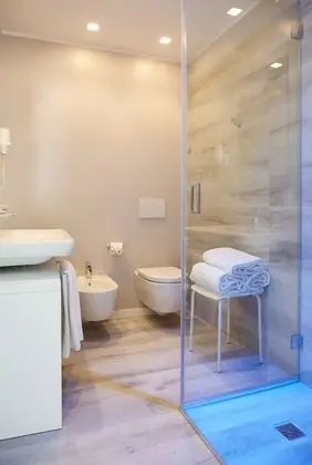 Tek Büyük veya İki Ayrı Yataklı Oda, Balkon