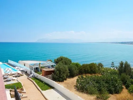 Tek Büyük veya İki Ayrı Yataklı Oda, Balkon, Deniz Manzaralı