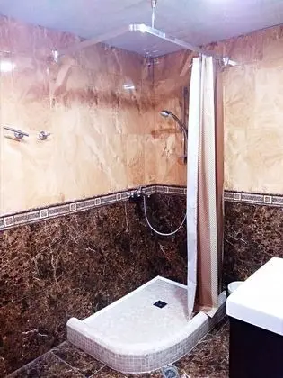 Basic Üç Kişilik Oda