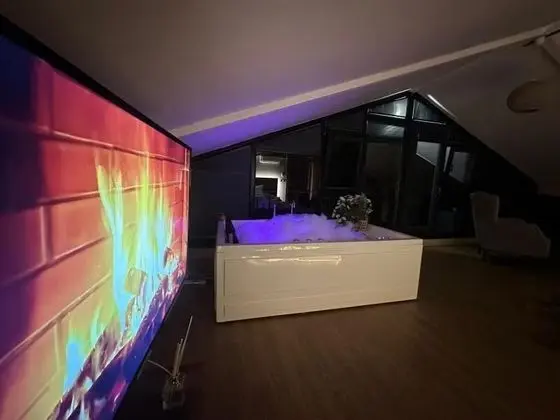 King Suite Jakuzili Oda