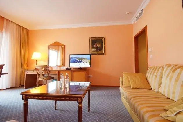 Superior suite with balcony