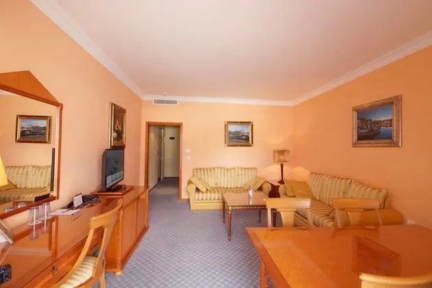 Superior suite with balcony