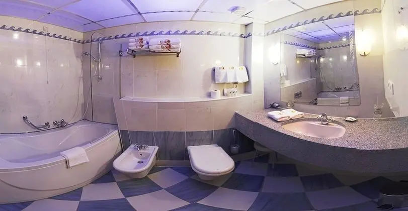 Superior suite with balcony