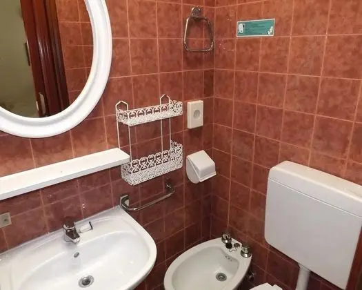 Economy Tek Büyük Yataklı Oda