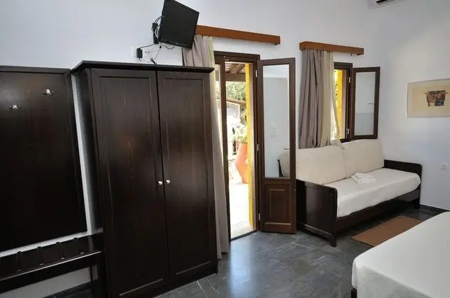 Dört Kişilik Oda, 1 Yatak Odası, Sigara İçilmez, Bahçe Manzaralı