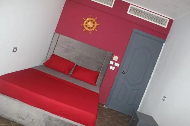 Tek Büyük Yataklı Oda, Ortak Banyo, Şehir Manzaralı