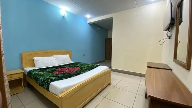 Standard Tek Büyük Yataklı Oda