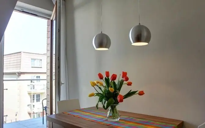 Stüdyo, Balkon
