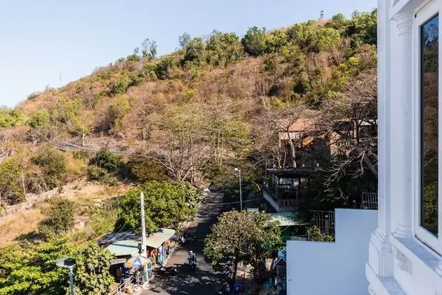 Deluxe Tek Büyük Yataklı Oda, Dağ Manzaralı