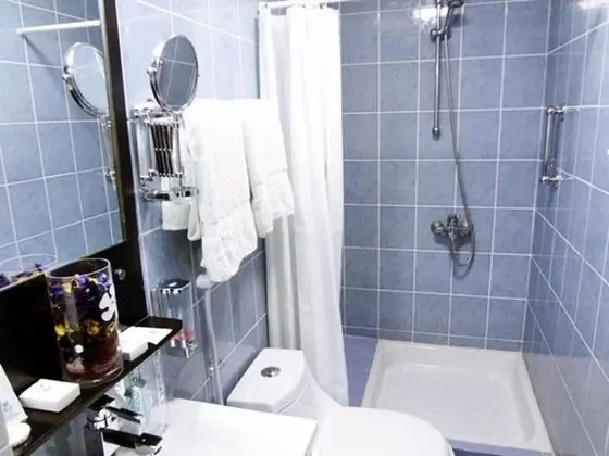 Standard Tek Büyük veya İki Ayrı Yataklı Oda
