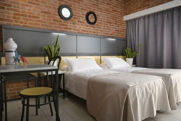 Tek Büyük veya İki Ayrı Yataklı Oda