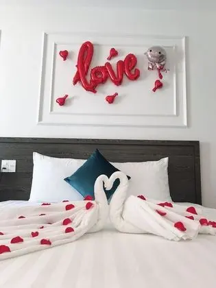 Deluxe Tek Büyük Yataklı Oda, 1 En Büyük (King) Boy Yatak, Balkon, Şehir Manzaralı