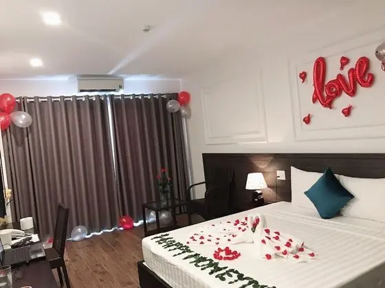 Deluxe Tek Büyük Yataklı Oda, 1 En Büyük (King) Boy Yatak, Balkon, Şehir Manzaralı