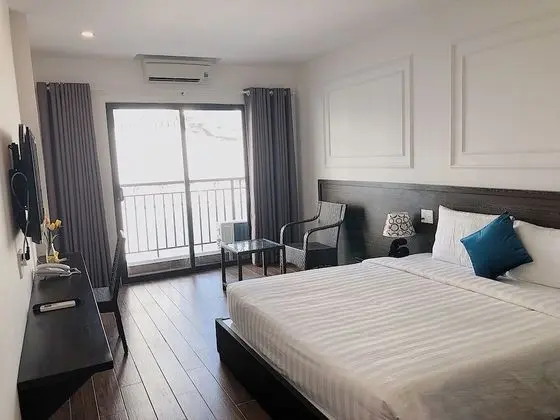 Deluxe Tek Büyük Yataklı Oda, 1 En Büyük (King) Boy Yatak, Balkon, Şehir Manzaralı