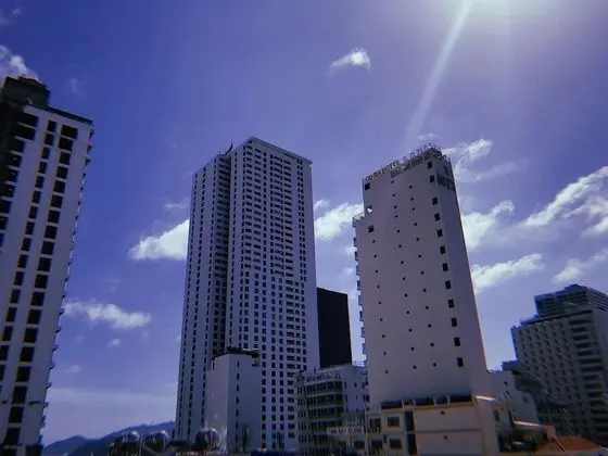 Deluxe Tek Büyük Yataklı Oda, 1 En Büyük (King) Boy Yatak, Balkon, Şehir Manzaralı