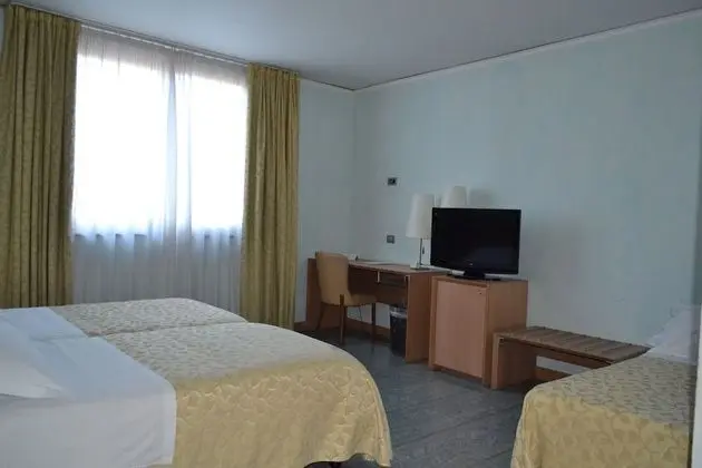 Dört Kişilik Oda