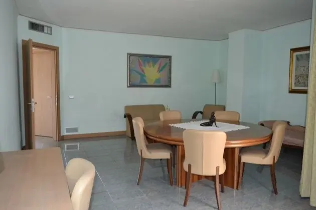Dört Kişilik Oda