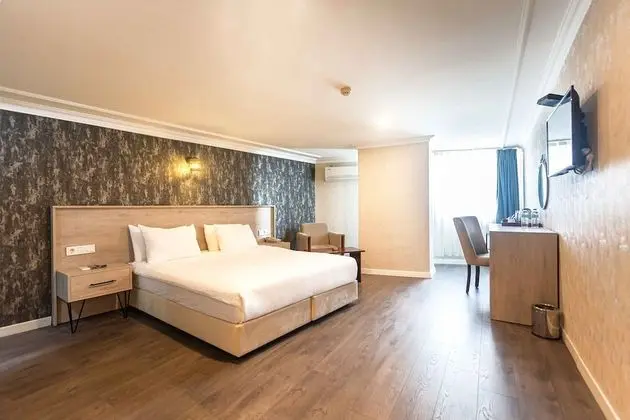 Standard Üç Kişilik Oda, Şehir Manzaralı