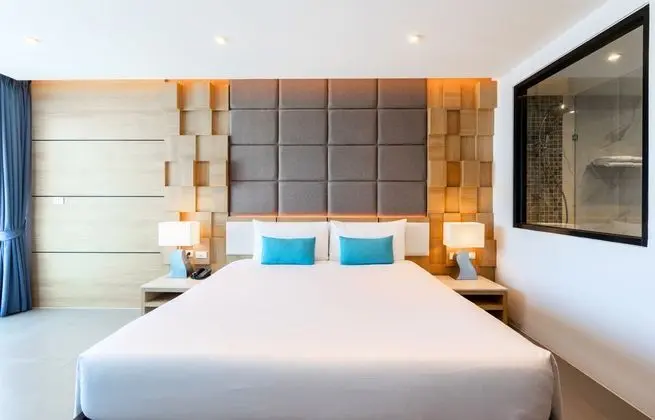 Grand Deluxe