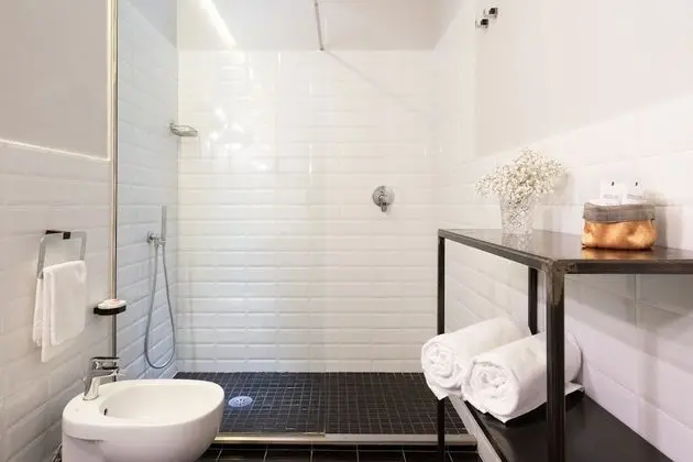 Deluxe Tek Büyük Yataklı Oda, Balkon, Deniz Manzaralı