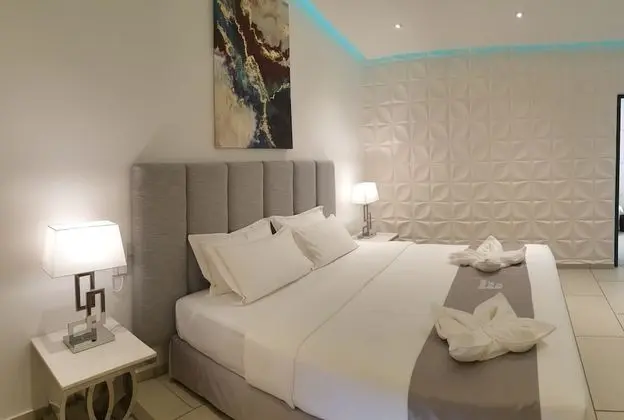Villa, Bahçe Manzaralı, Havuz Kenarı