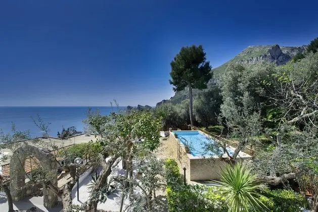 Villa, Sigara İçilebilir
