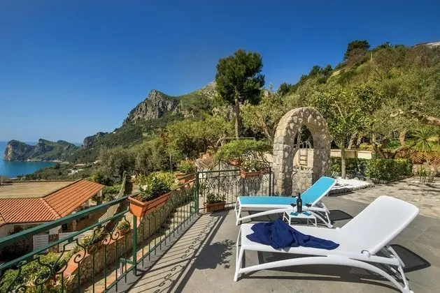 Villa, Sigara İçilebilir