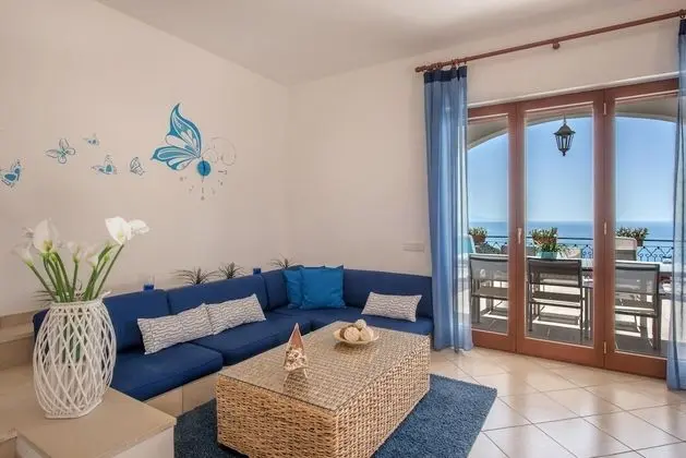 Villa, Sigara İçilebilir