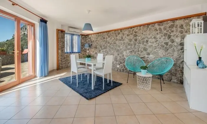Villa, Sigara İçilebilir