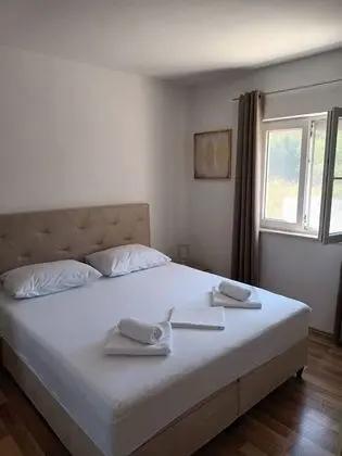 Ev (Marina - quiet & spacious - H(6))