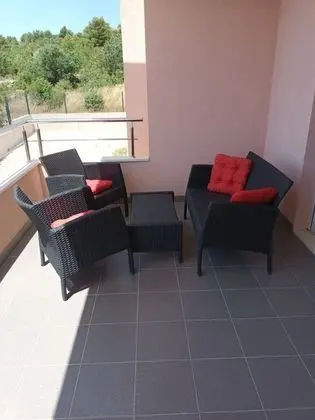 Ev (Marina - quiet & spacious - H(6))