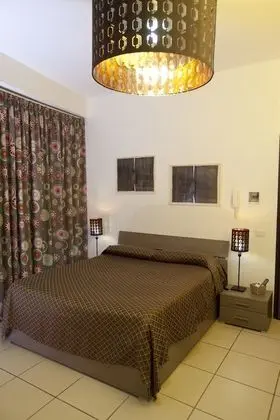 Tek Büyük Yataklı Oda, Balkon