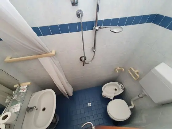 Basic Tek Büyük Yataklı Oda