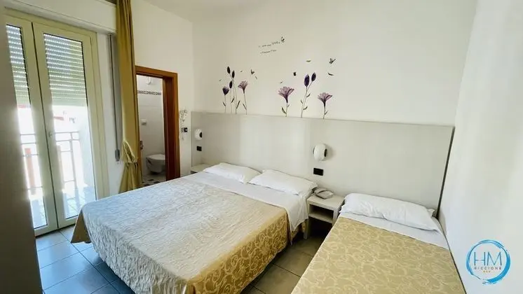 Basic Üç Kişilik Oda