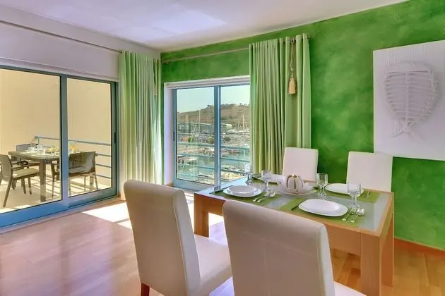 Apart Daire, 1 Yatak Odası, Balkon, Marina Manzaralı