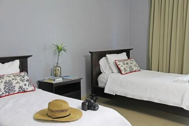 İki Ayrı Yataklı Oda, Marina Manzaralı