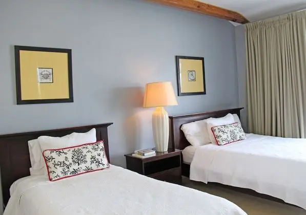 İki Ayrı Yataklı Oda, Marina Manzaralı