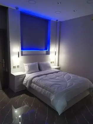 Family Tek Büyük Yataklı Oda