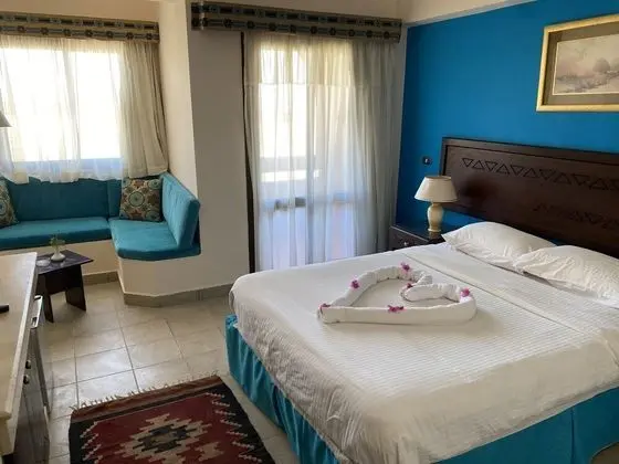 Comfort Tek Büyük veya İki Ayrı Yataklı Oda