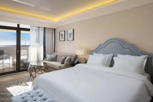 Deluxe Tek Büyük Yataklı Oda, Balkon, Deniz Manzaralı
