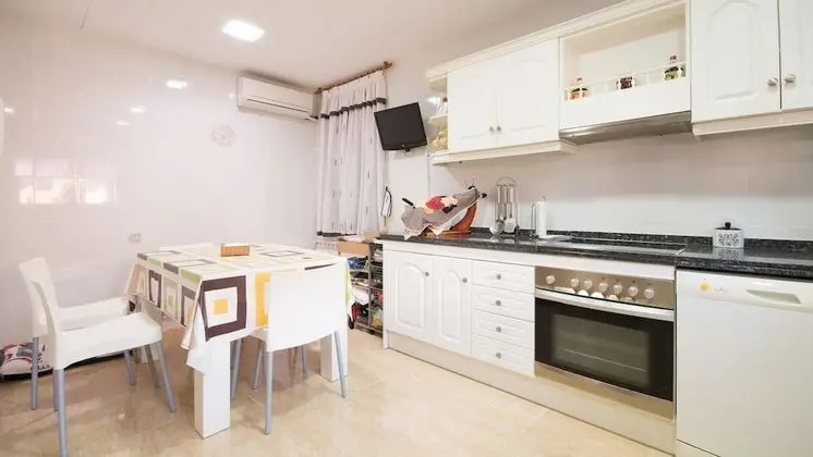 Apart Daire, 5 Yatak Odası