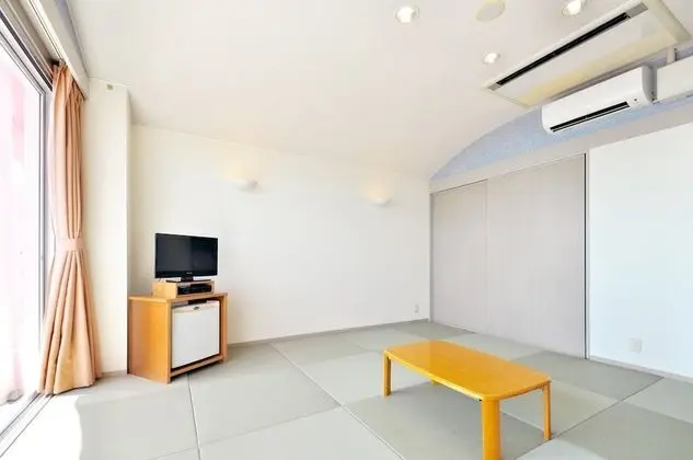 Oda, Sigara İçilebilir (Japanese Style With Shared Bath)