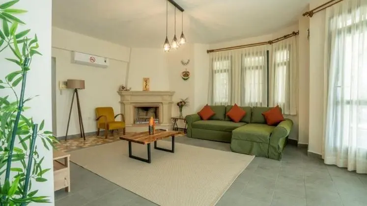 2+1 Daire, Deniz veya Havuz Manzaralı, Verandalı