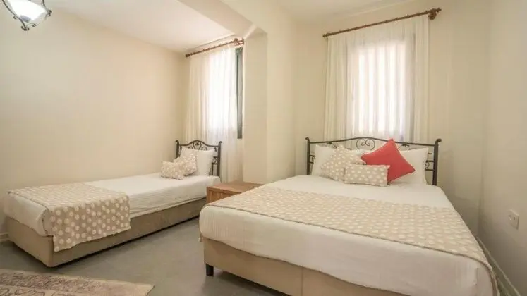 2+1 Daire, Deniz veya Havuz Manzaralı, Verandalı