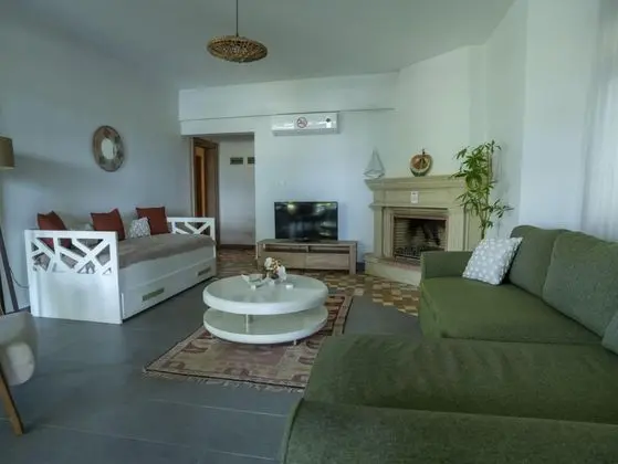 2+1 Daire, Deniz veya Havuz Manzaralı, Verandalı