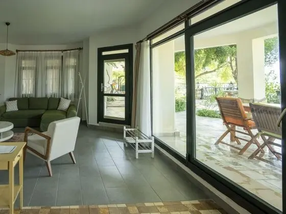 2+1 Daire, Deniz veya Havuz Manzaralı, Verandalı
