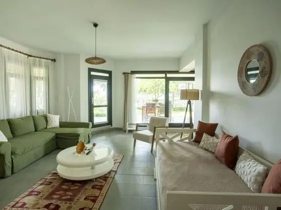 2+1 Daire, Deniz veya Havuz Manzaralı, Verandalı