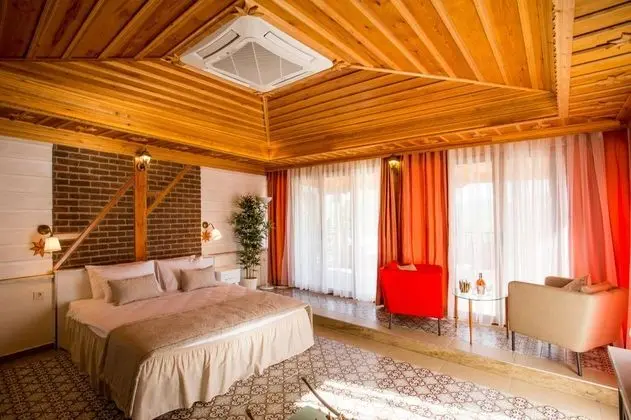 Balayı Odası, Deniz Manzaralı, Teraslı