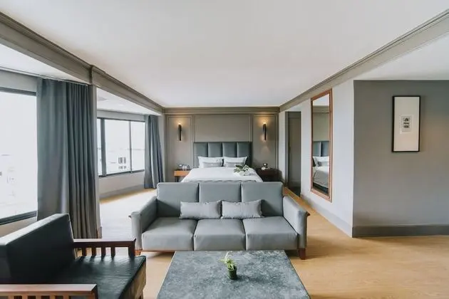 Marine Suite