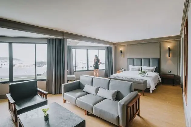 Marine Suite